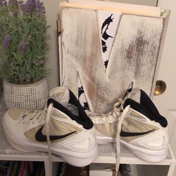 Nike Other - Nike men’s basketball shoes